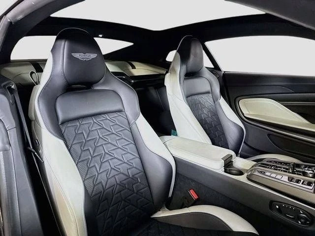 2025 Aston Martin Vanquish 3rd Gen - Image 16 of 20