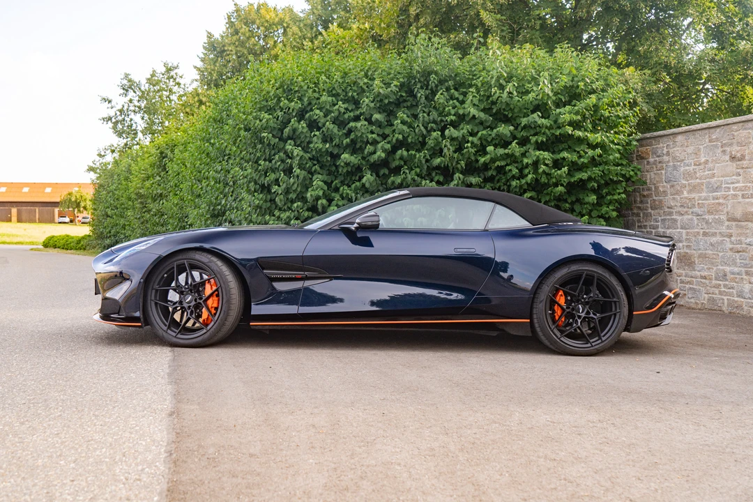 2025 Aston Martin Vanquish 3rd Gen - Image 18 of 31