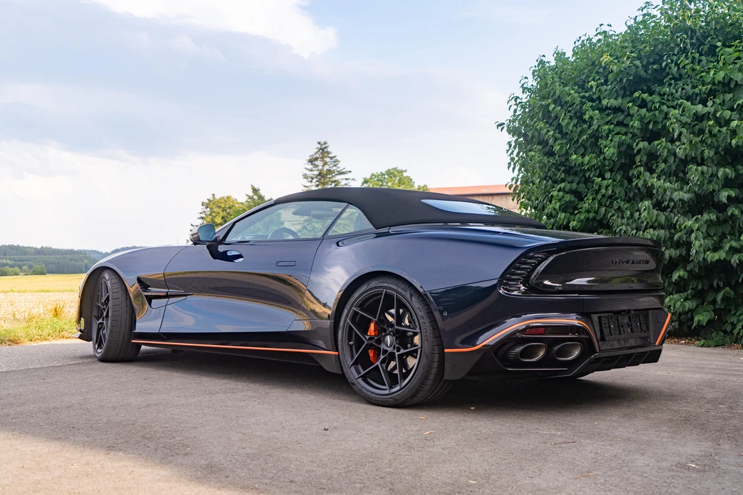 2025 Aston Martin Vanquish 3rd Gen - Image 19 of 31
