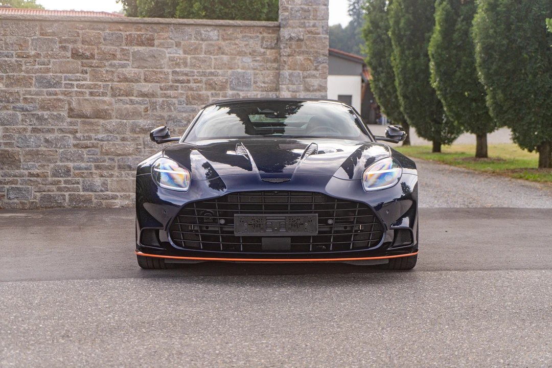 2025 Aston Martin Vanquish 3rd Gen - Image 12 of 31