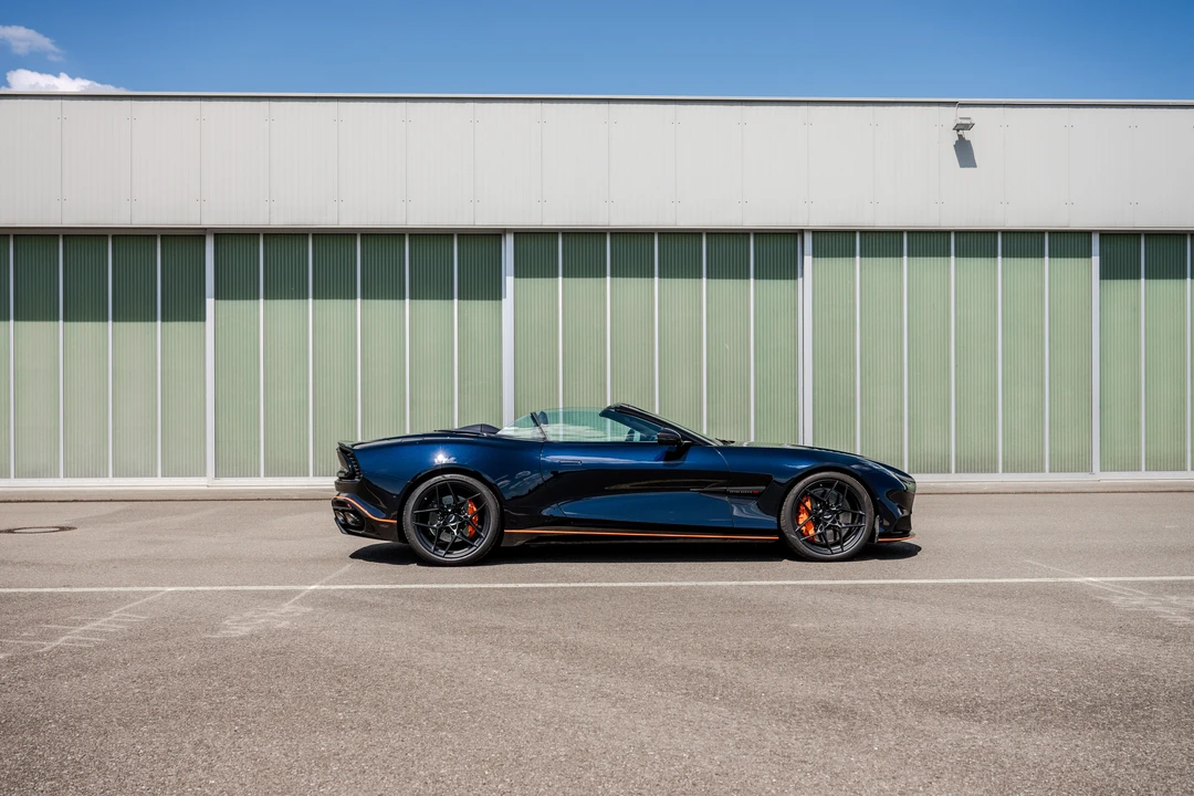 2025 Aston Martin Vanquish 3rd Gen - Image 2 of 31