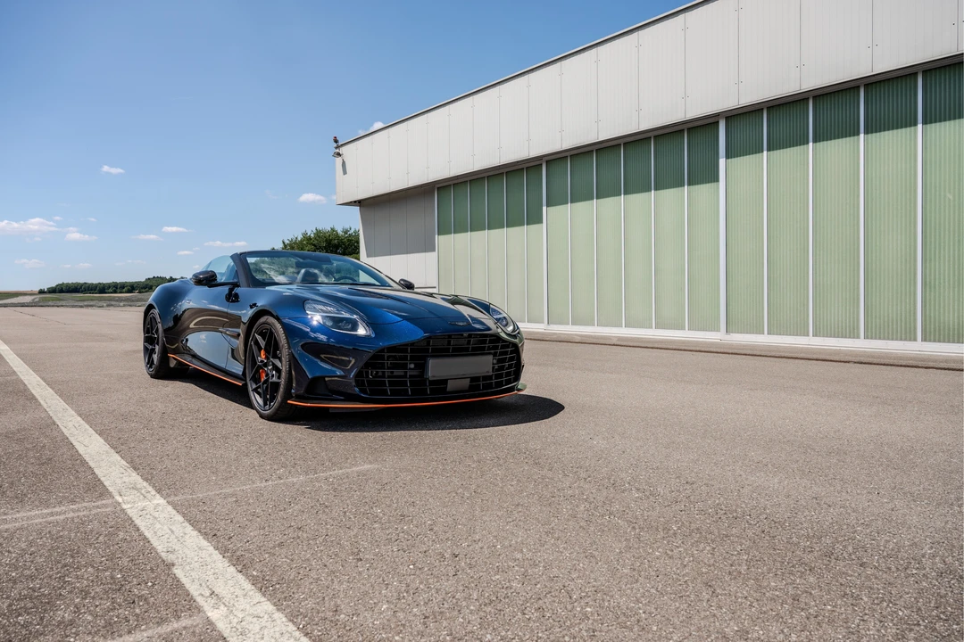 2025 Aston Martin Vanquish 3rd Gen - Image 4 of 31