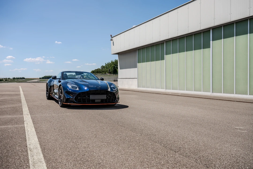 2025 Aston Martin Vanquish 3rd Gen - Image 22 of 31