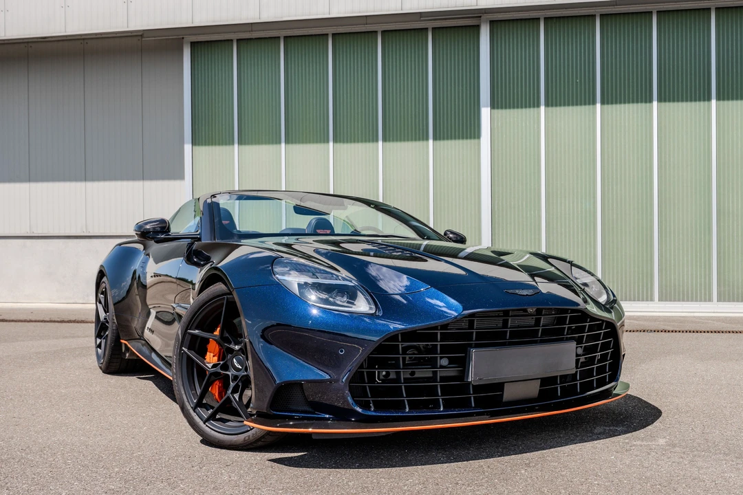 2025 Aston Martin Vanquish 3rd Gen - Image 10 of 31