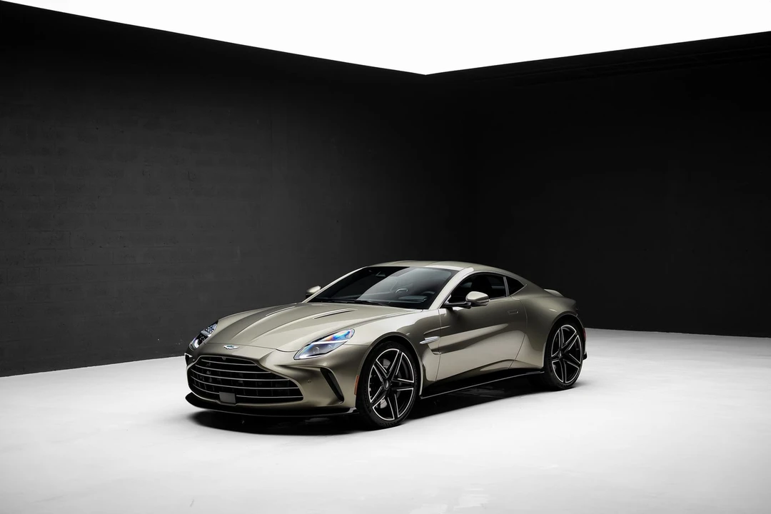 2025 Aston Martin V8 Vantage (2019+) - Image 4 of 31