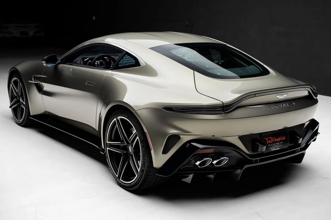 2025 Aston Martin V8 Vantage (2019+) - Image 24 of 31