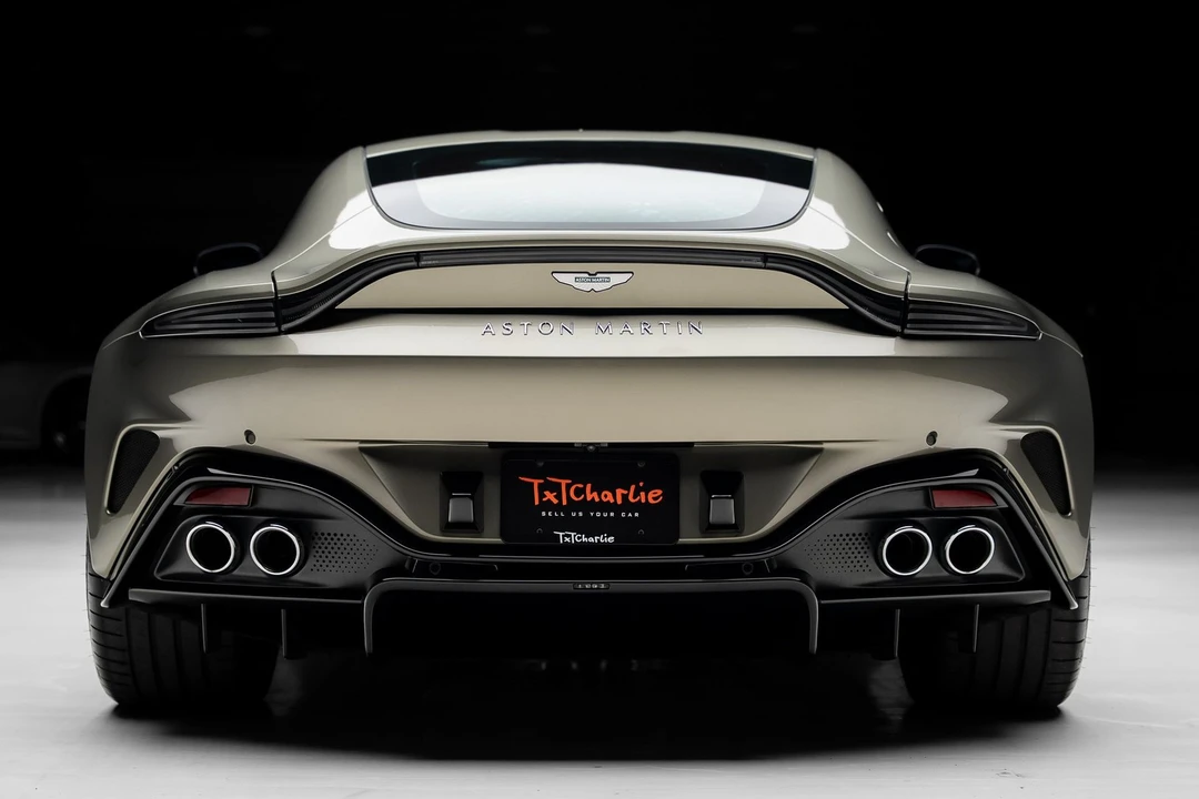 2025 Aston Martin V8 Vantage (2019+) - Image 27 of 31