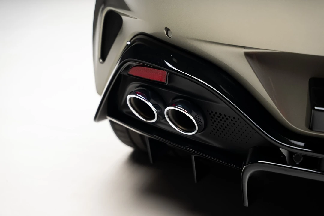 2025 Aston Martin V8 Vantage (2019+) - Image 31 of 31