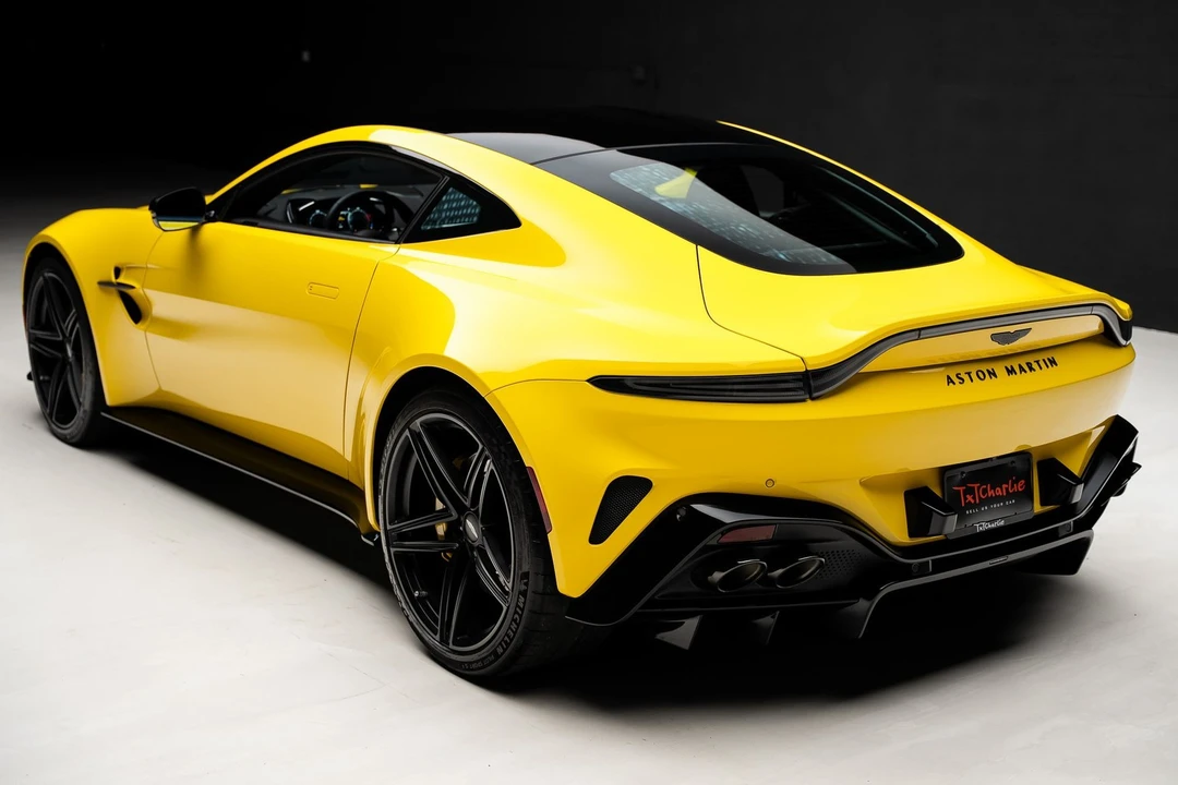 2025 Aston Martin V8 Vantage (2019+) - Image 24 of 31