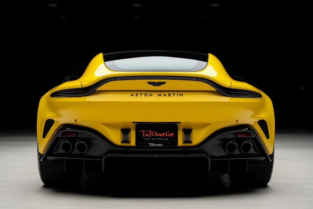 2025 Aston Martin V8 Vantage (2019+) - Image 27 of 31