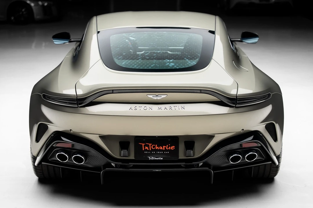 2025 Aston Martin V8 Vantage (2019+) - Image 25 of 31