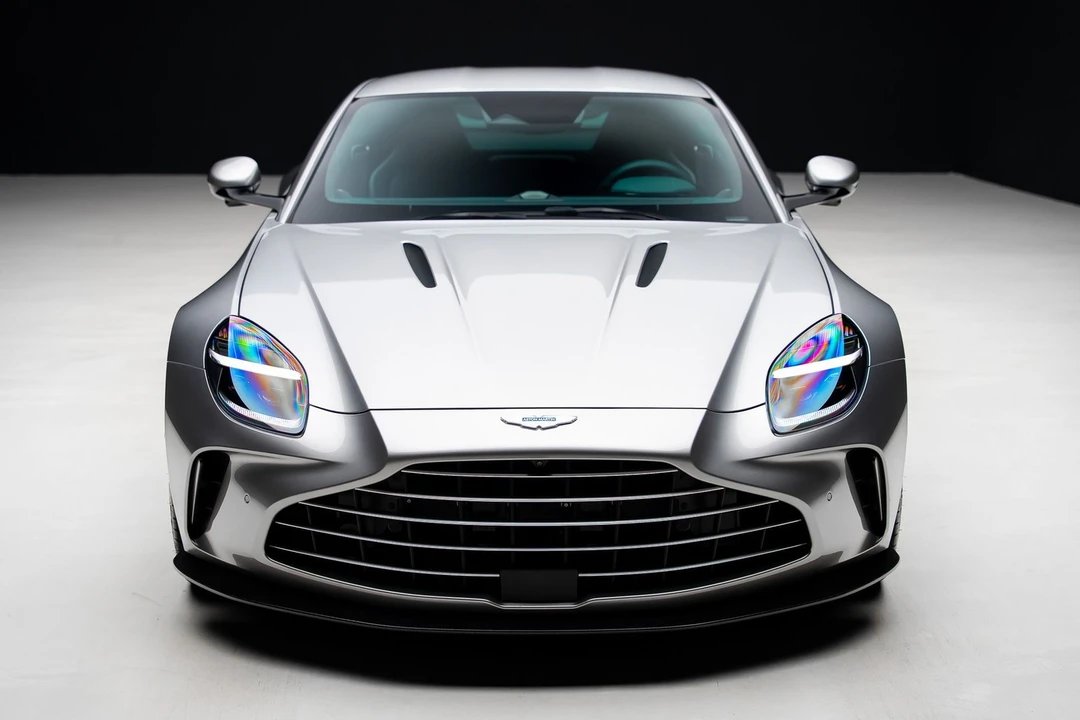 2025 Aston Martin Vantage - Image 6 of 31