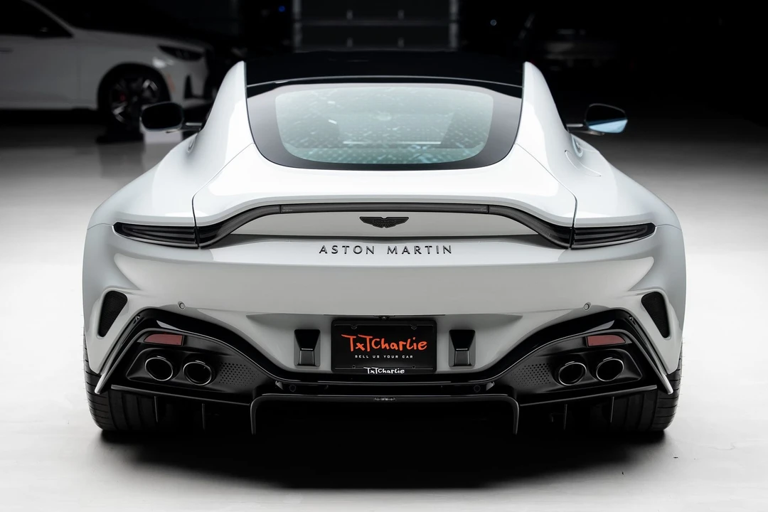 2025 Aston Martin V8 Vantage (2019+) - Image 26 of 31