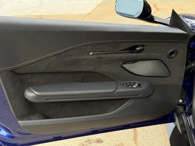 2025 Aston Martin V8 Vantage (2019+) - Image 20 of 21
