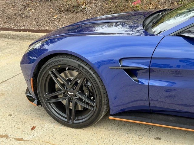 2025 Aston Martin V8 Vantage (2019+) - Image 10 of 21