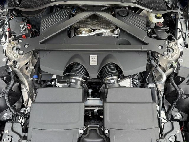 2025 Aston Martin V8 Vantage (2019+) - Image 17 of 21