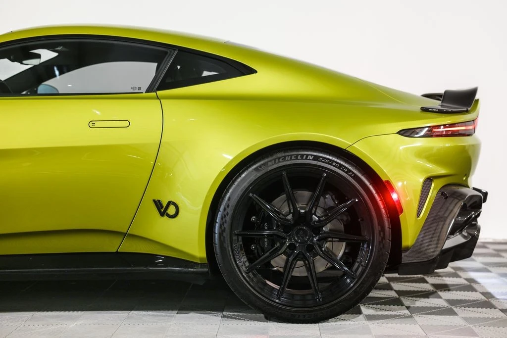 2025 Aston Martin - Image 14 of 31