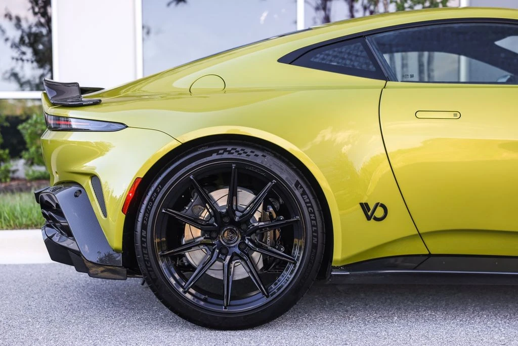 2025 Aston Martin V8 Vantage (2019+) - Image 20 of 31