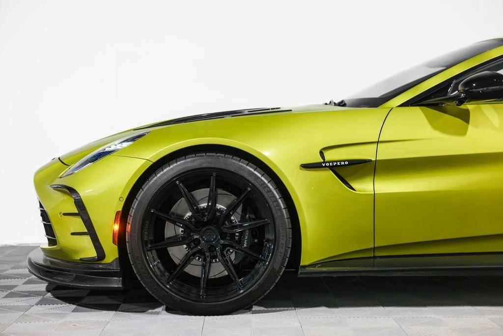 2025 Aston Martin - Image 13 of 31