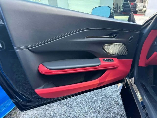 2025 Aston Martin V8 Vantage (2019+) - Image 15 of 16