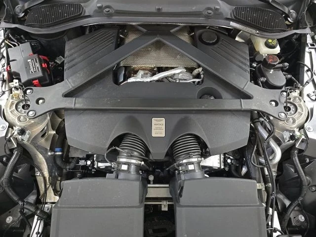 2025 Aston Martin V8 Vantage (2019+) - Image 20 of 22