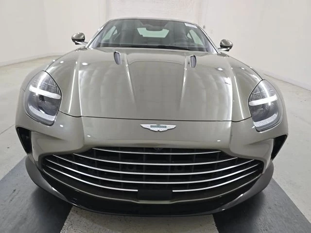 2025 Aston Martin V8 Vantage (2019+) - Image 9 of 22