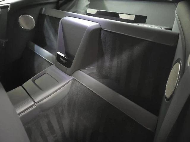 2025 Aston Martin V8 Vantage (2019+) - Image 3 of 22