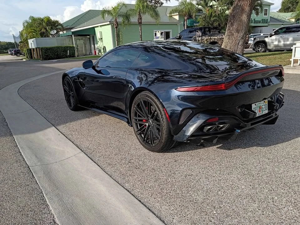 2025 Aston Martin V8 Vantage (2019+) - Image 8 of 17