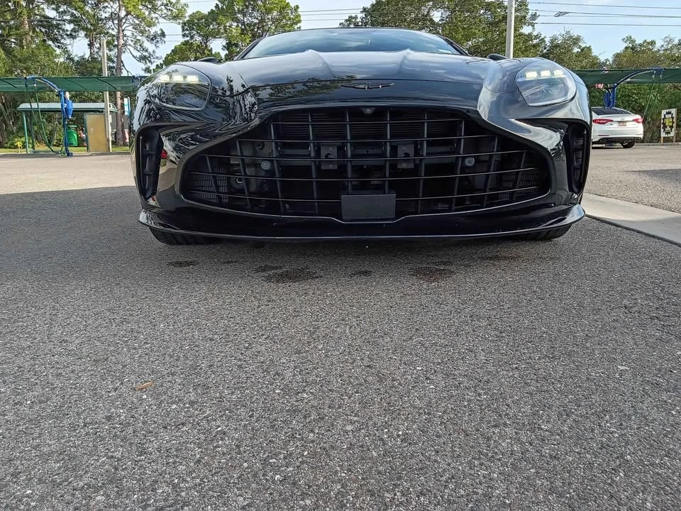 2025 Aston Martin V8 Vantage (2019+) - Image 5 of 17