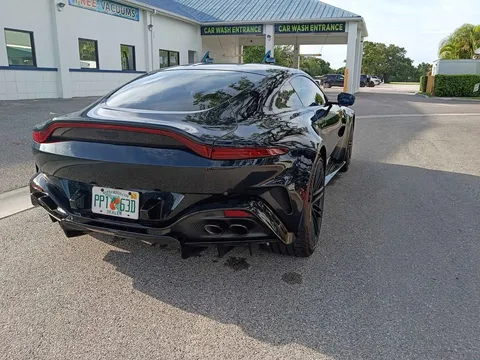 2025 Aston Martin V8 Vantage (2019+) - Image 3 of 17