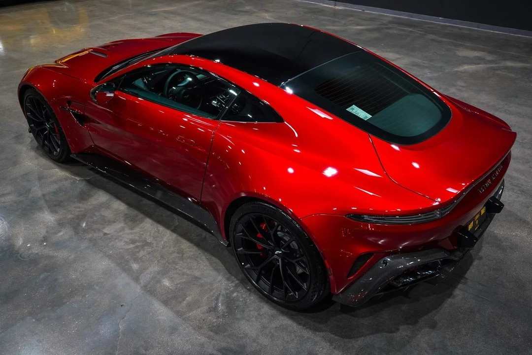 2025 Aston Martin V8 Vantage (2019+) - Image 15 of 21