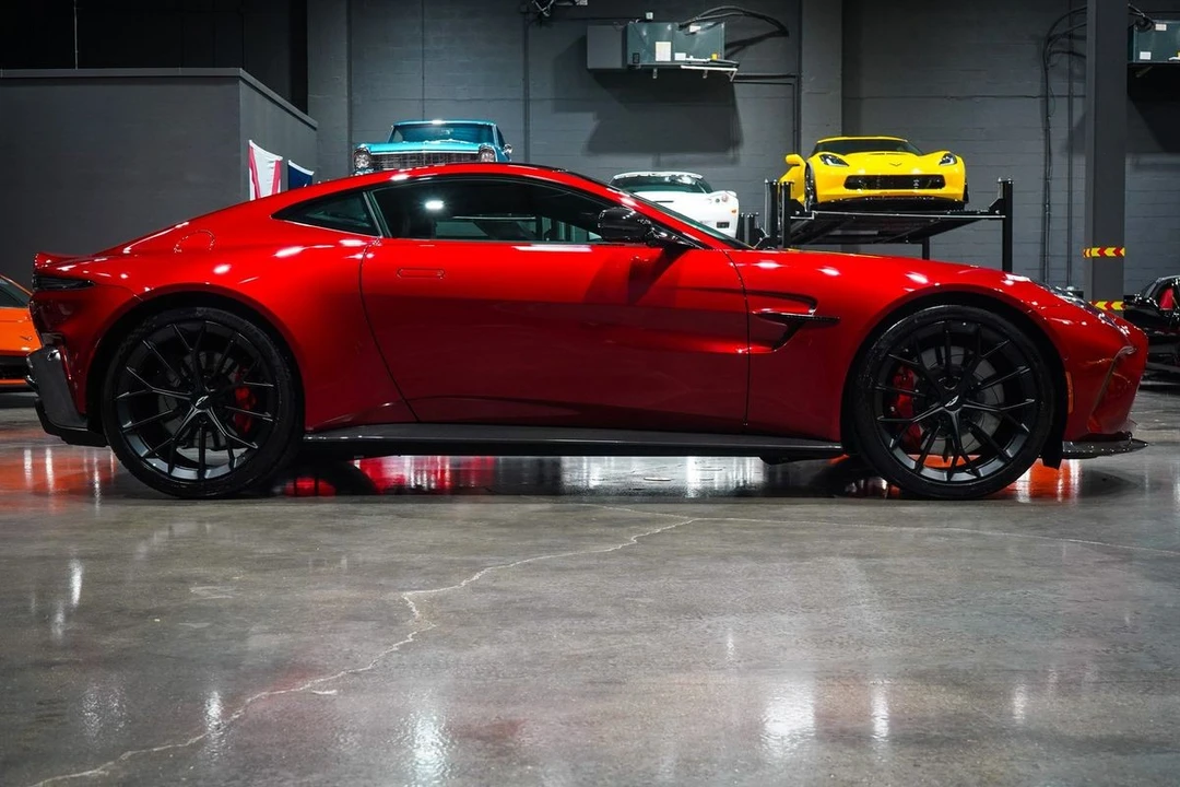 2025 Aston Martin V8 Vantage (2019+) - Image 6 of 21