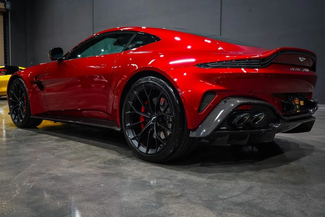 2025 Aston Martin V8 Vantage (2019+) - Image 3 of 21