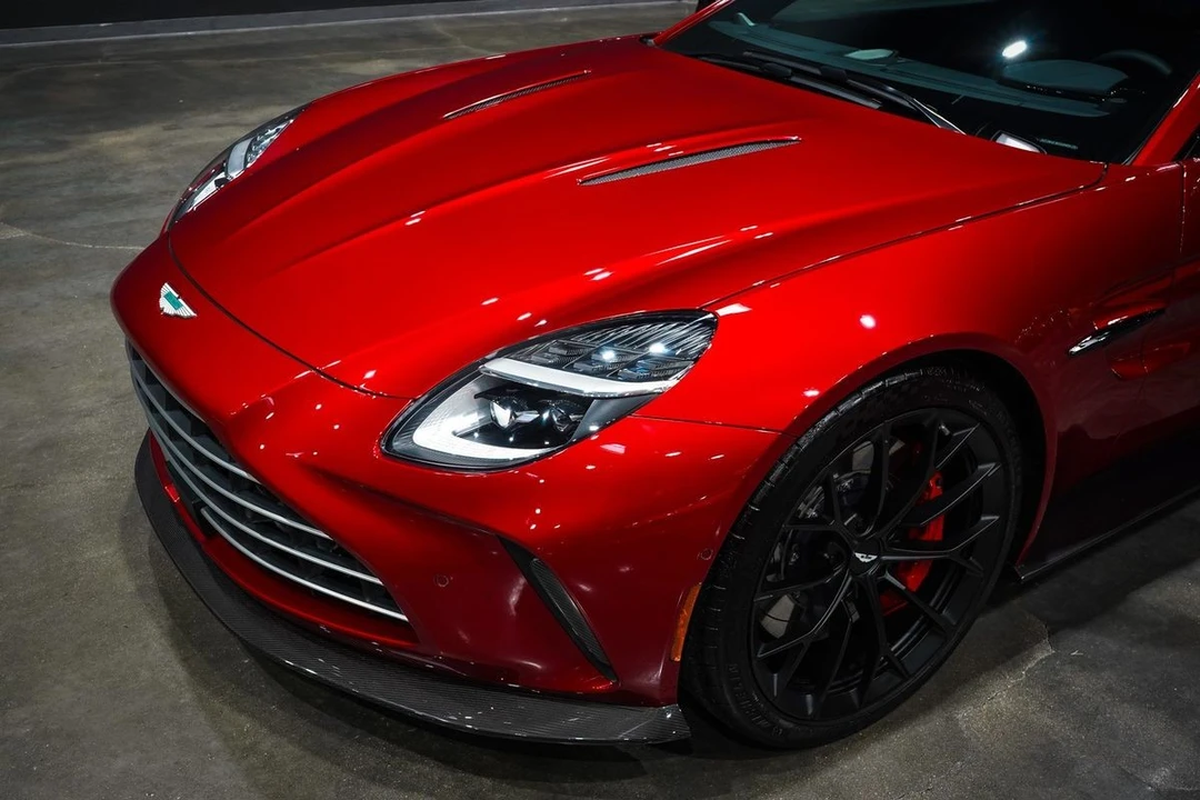 2025 Aston Martin V8 Vantage (2019+) - Image 11 of 21