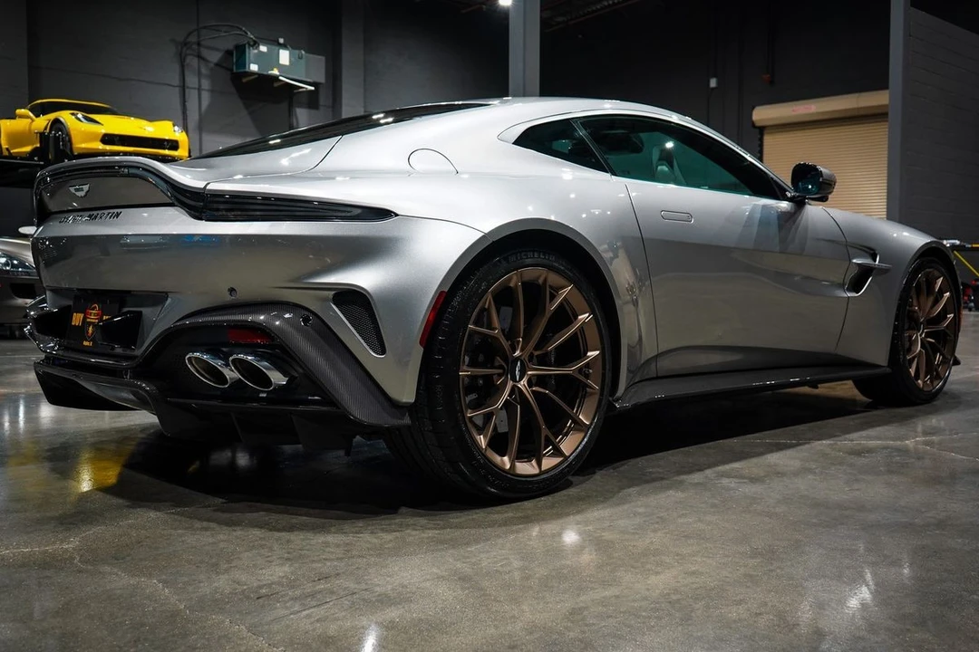 2025 Aston Martin V8 Vantage (2019+) - Image 5 of 21