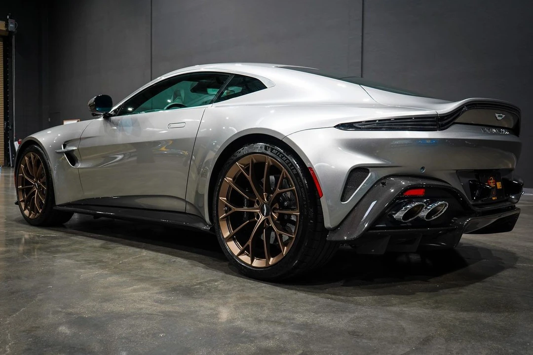 2025 Aston Martin V8 Vantage (2019+) - Image 3 of 21