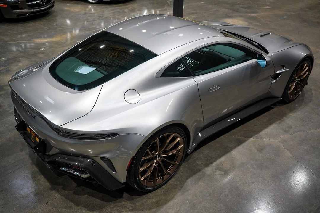 2025 Aston Martin V8 Vantage (2019+) - Image 16 of 21