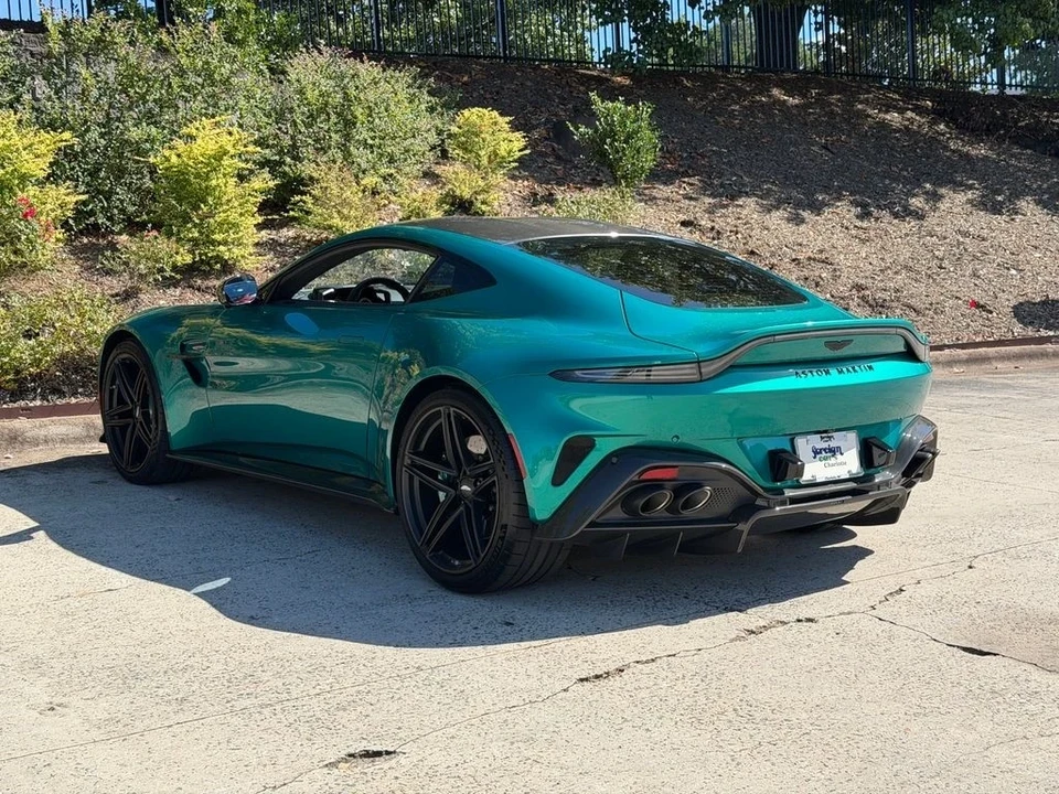 2025 Aston Martin V8 Vantage (2019+) - Image 18 of 21