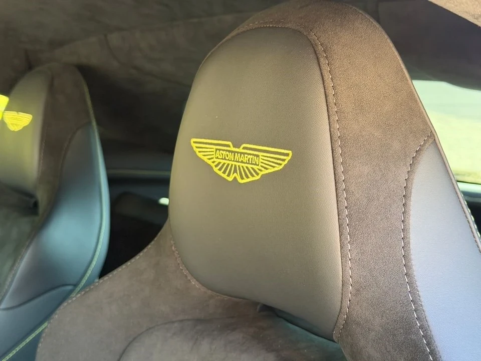 2025 Aston Martin V8 Vantage (2019+) - Image 9 of 21