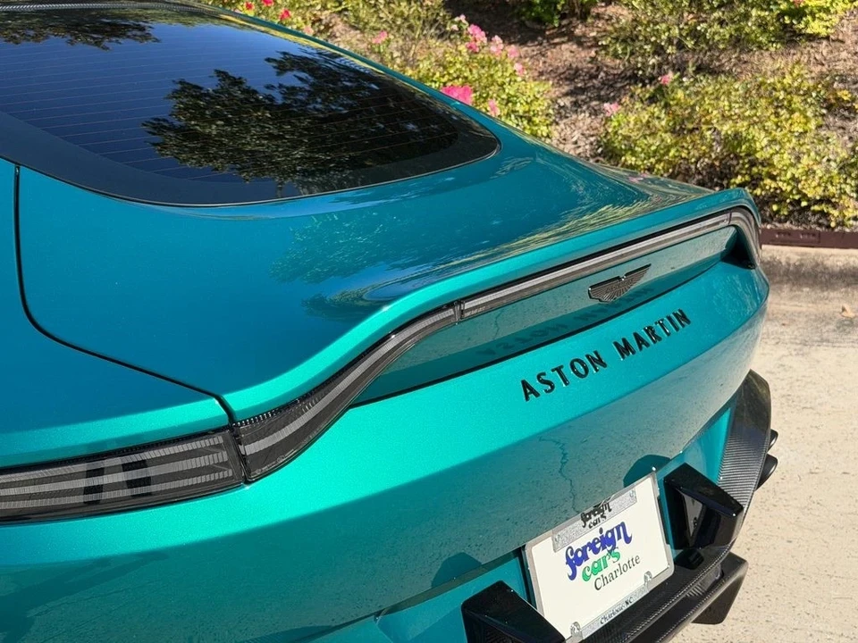 2025 Aston Martin V8 Vantage (2019+) - Image 13 of 21
