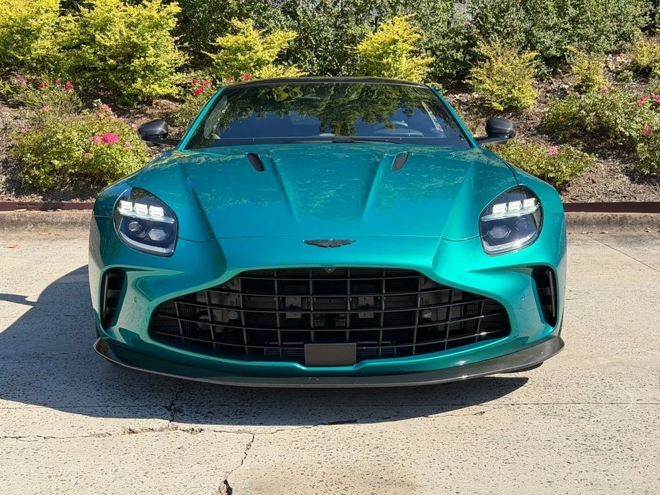 2025 Aston Martin V8 Vantage (2019+) - Image 12 of 21