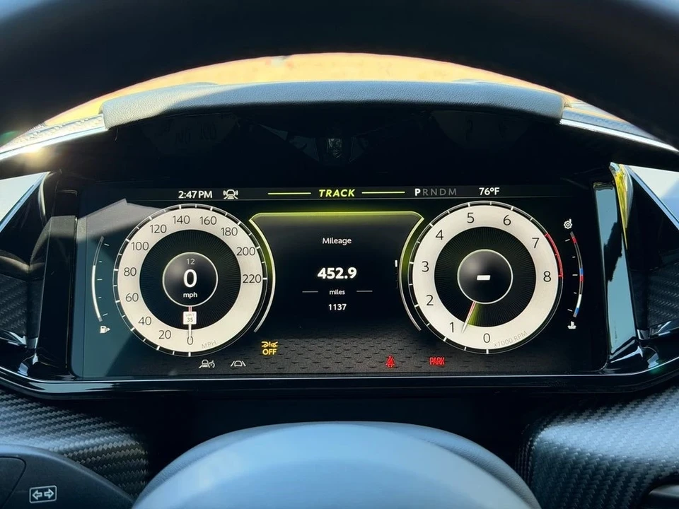 2025 Aston Martin V8 Vantage (2019+) - Image 10 of 21