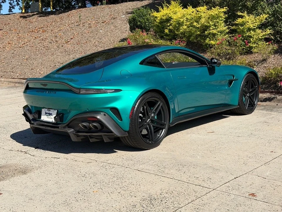 2025 Aston Martin V8 Vantage (2019+) - Image 3 of 21