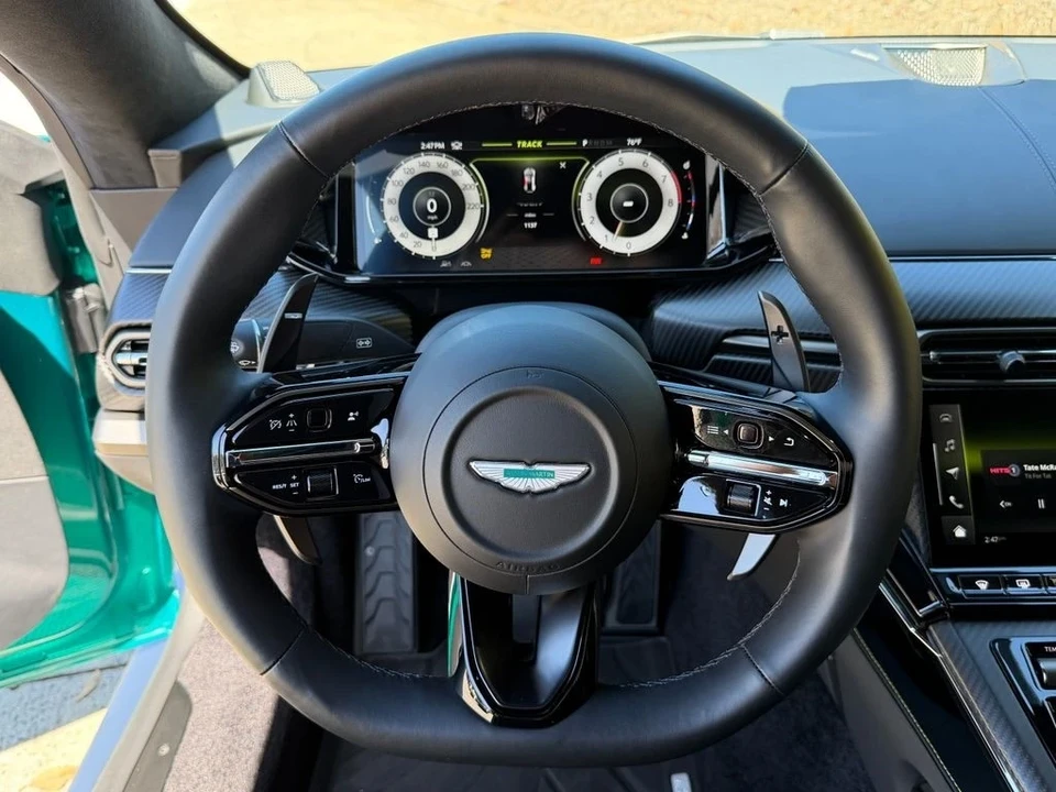 2025 Aston Martin V8 Vantage (2019+) - Image 16 of 21