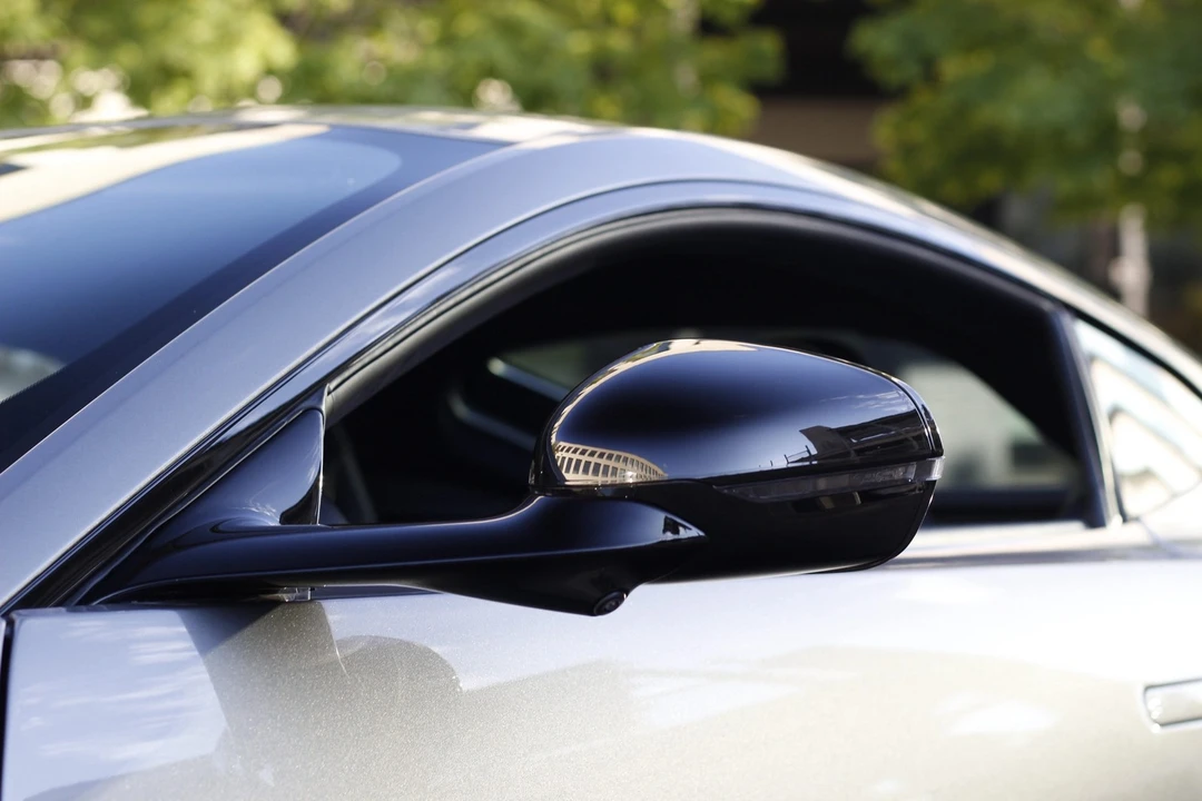 2025 Aston Martin V8 Vantage (2019+) - Image 11 of 31