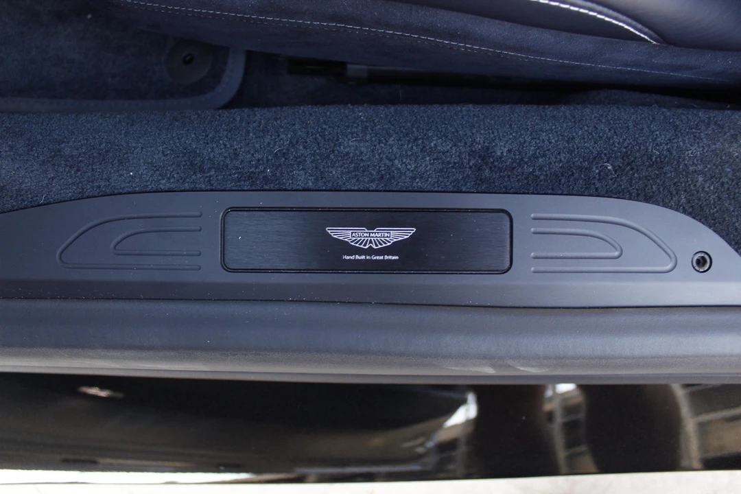 2025 Aston Martin V8 Vantage (2019+) - Image 29 of 31