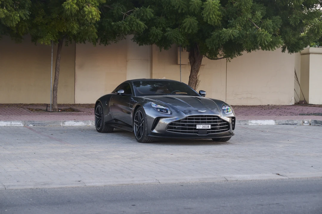 2025 Aston Martin Vantage - Image 20 of 31