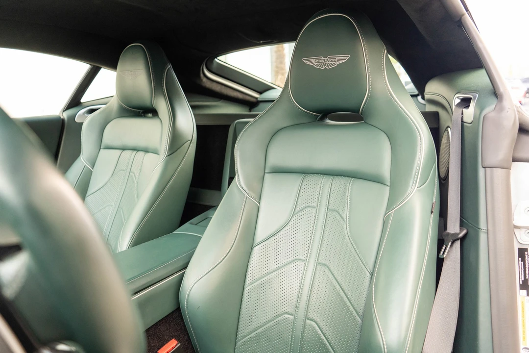 2025 Aston Martin V8 Vantage (2019+) - Image 10 of 31