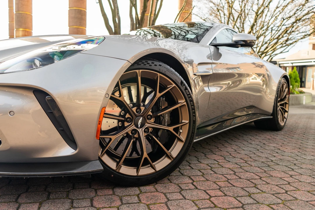 2025 Aston Martin V8 Vantage (2019+) - Image 31 of 31