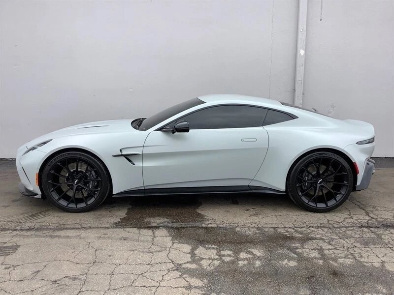 2025 Aston Martin V8 Vantage (2019+) - Image 2 of 20